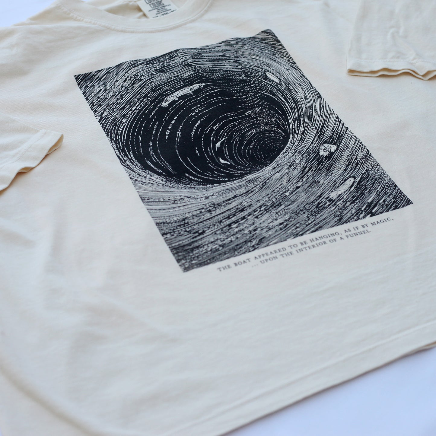 Maelstrom Tee Cropped (Ivory)