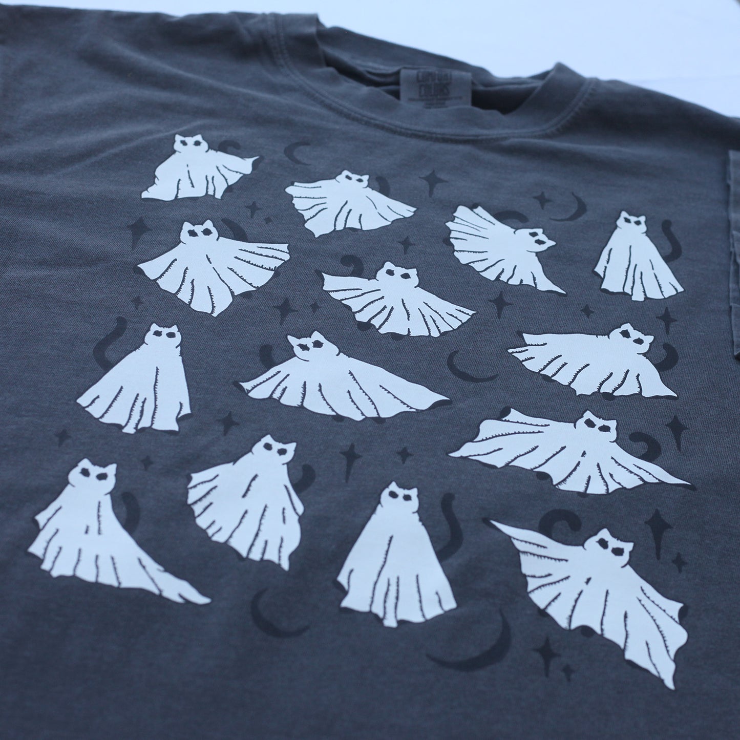 Ghost Cats Tee (Pepper)
