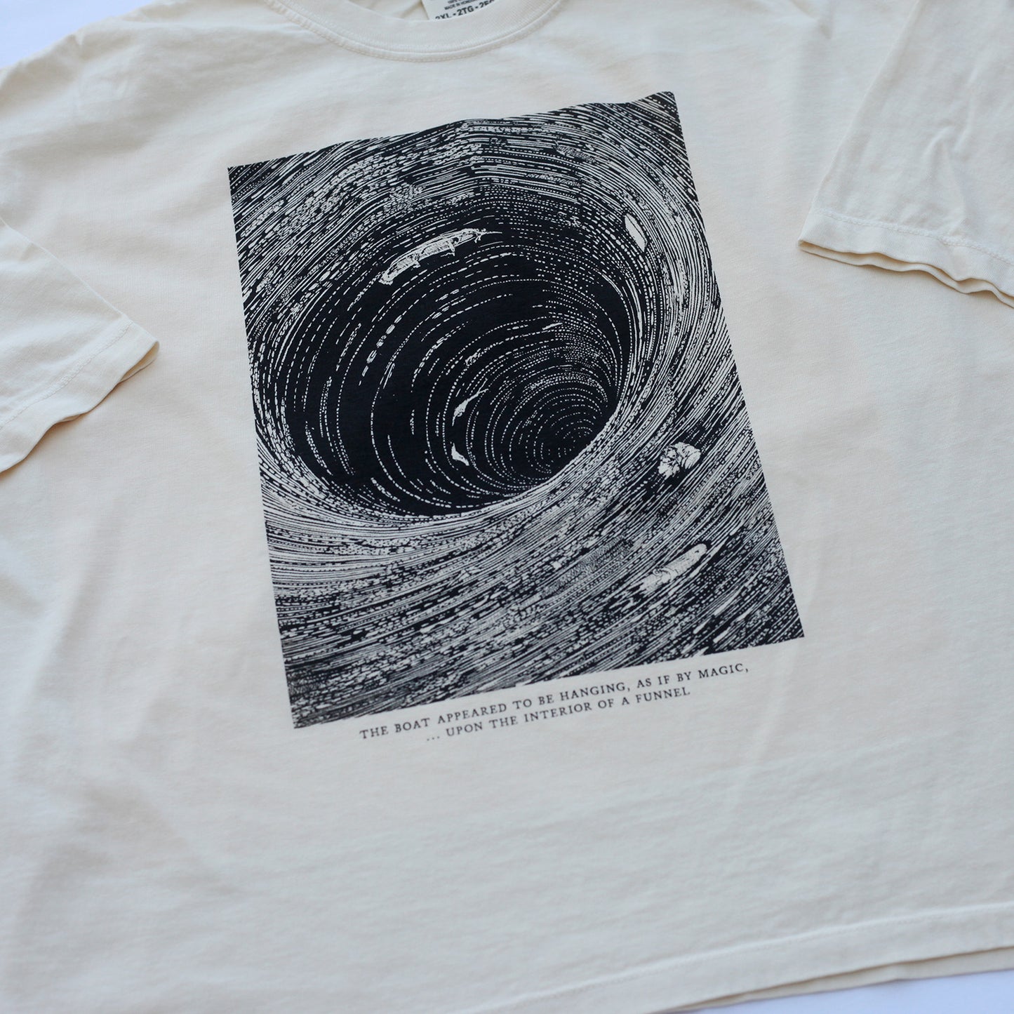 Maelstrom Tee Cropped (Ivory)