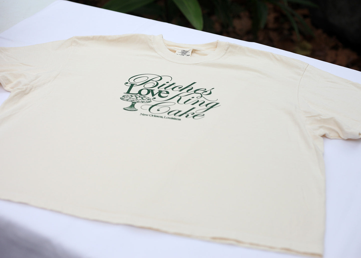 King Cake Tee Cropped (Ivory)