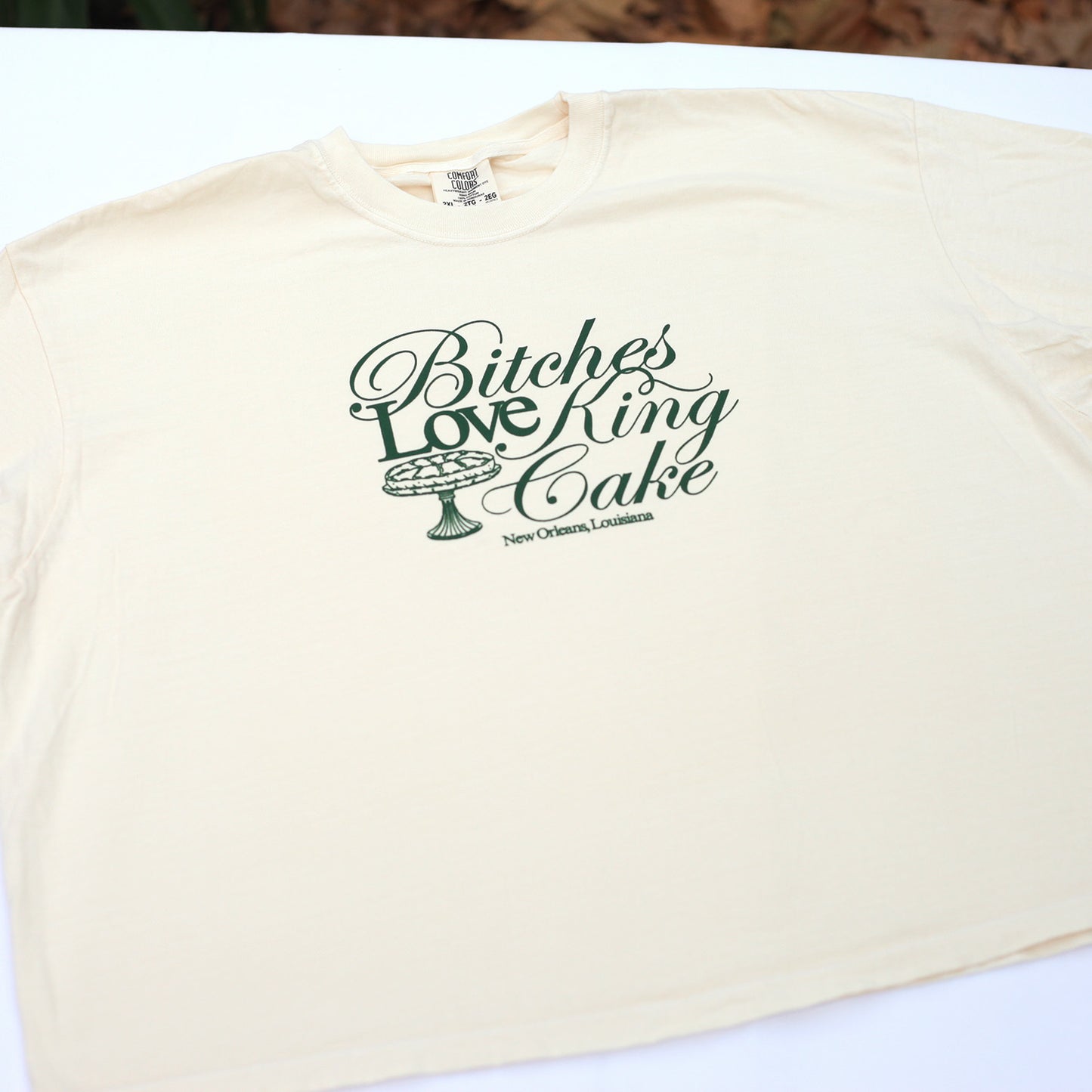 King Cake Tee Cropped (Ivory)