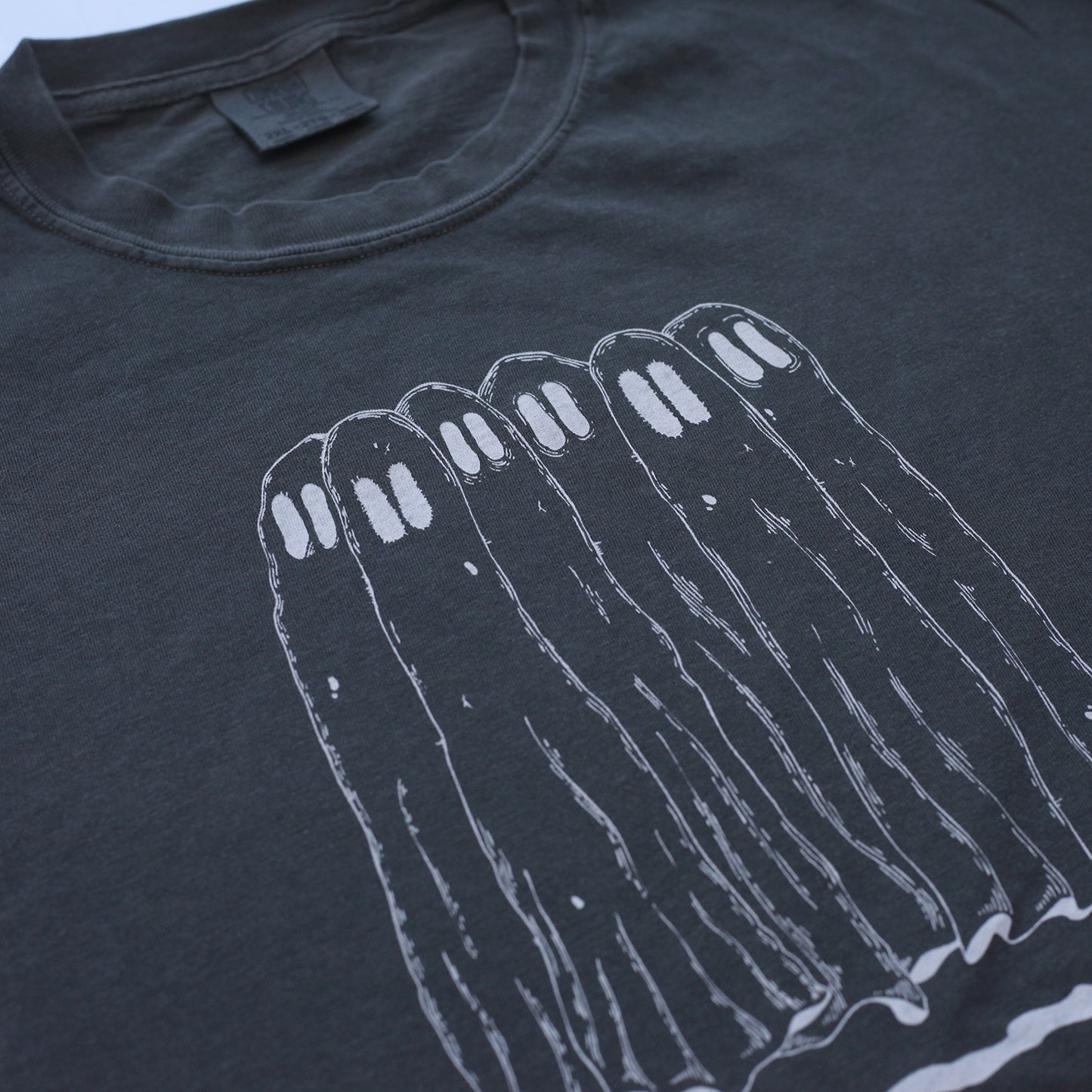 Spooky Ghosts Tee (Pepper)