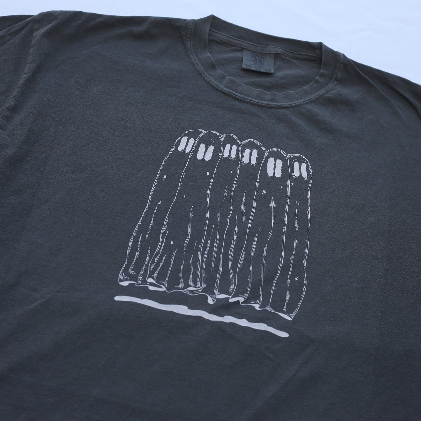 Spooky Ghosts Tee (Pepper)