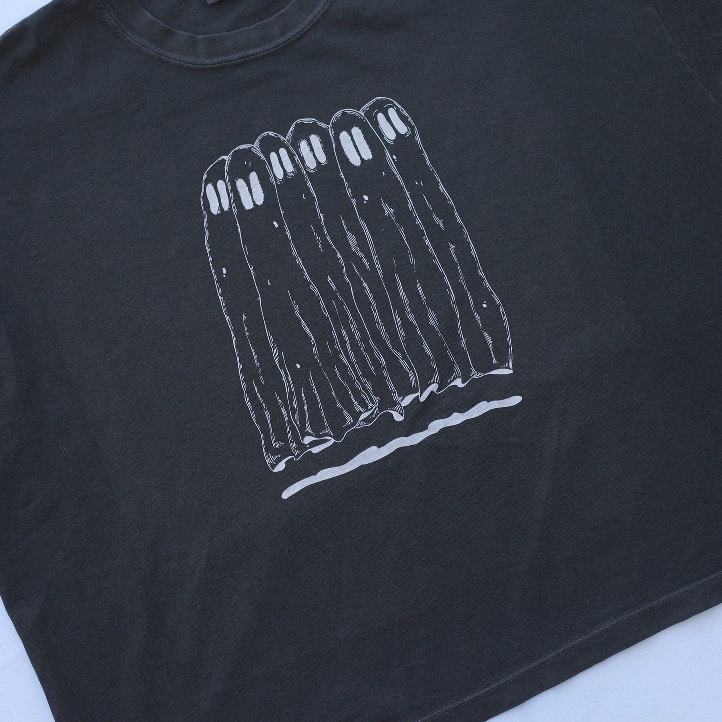 Spooky Ghosts Tee (Pepper)