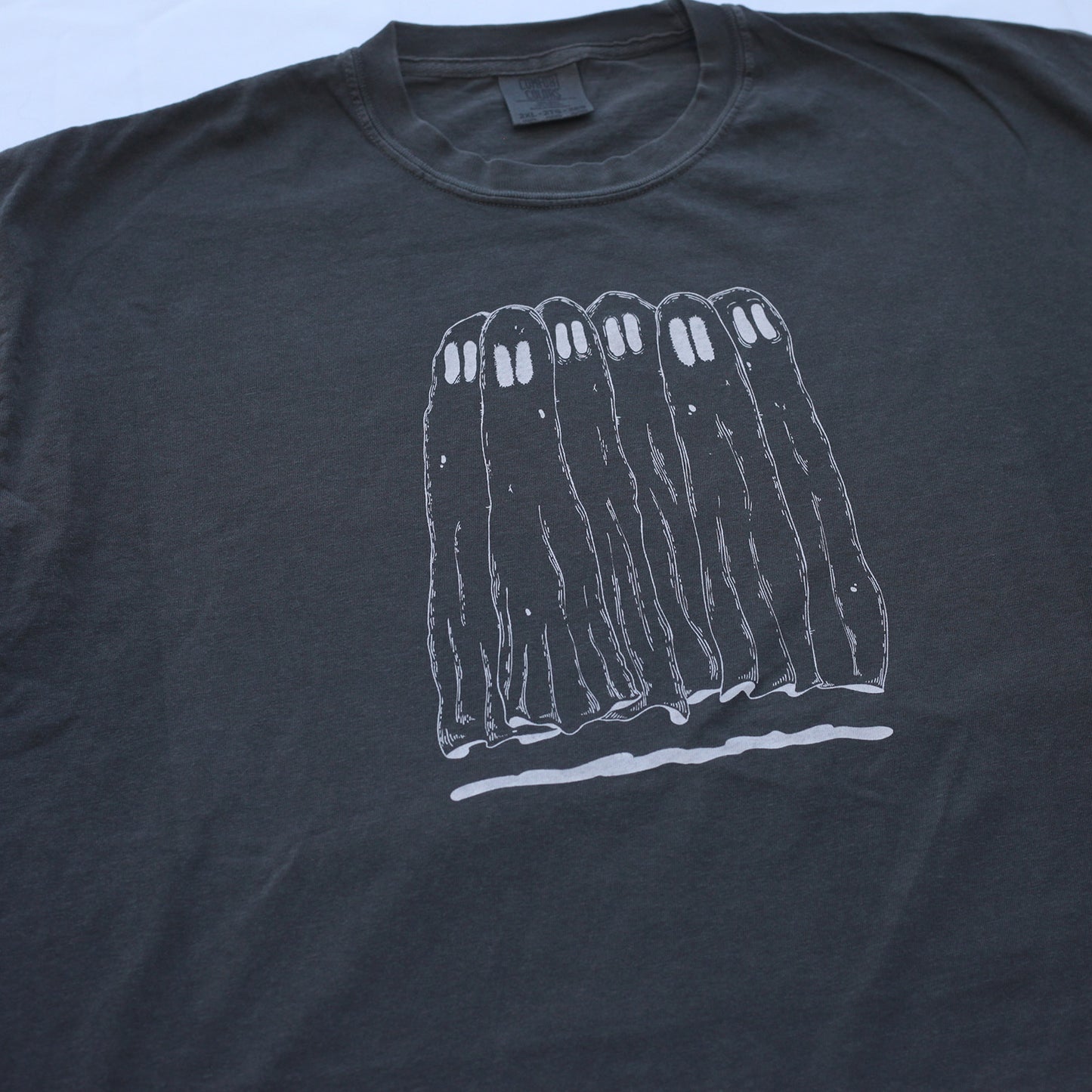 Spooky Ghosts Tee (Pepper)