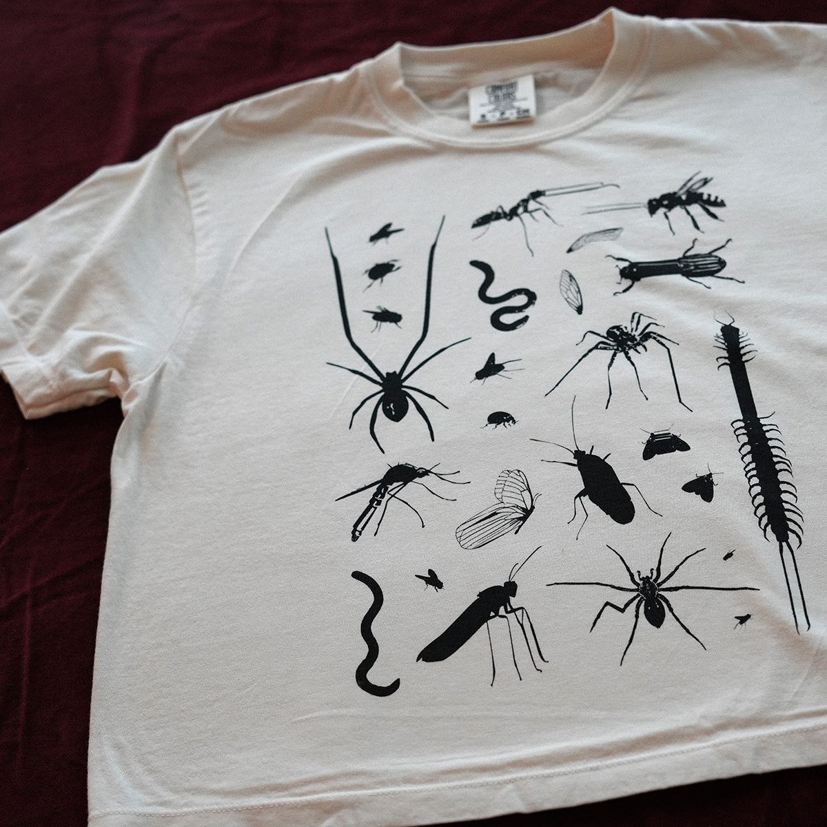 Creepy Crawliers Tee Cropped (Ivory)