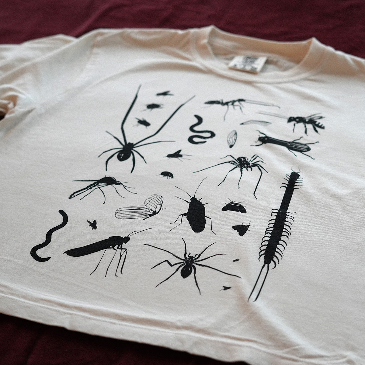 Creepy Crawliers Tee Cropped (Ivory)
