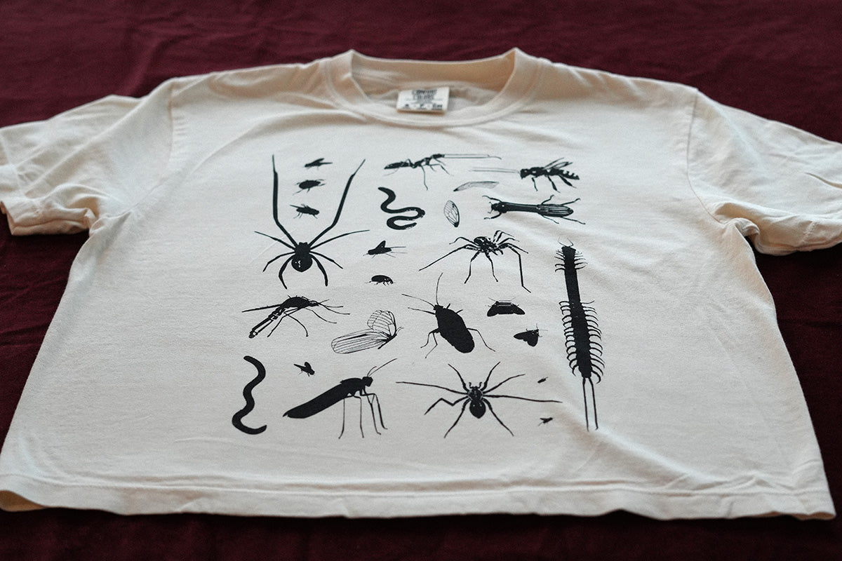 Creepy Crawliers Tee Cropped (Ivory)