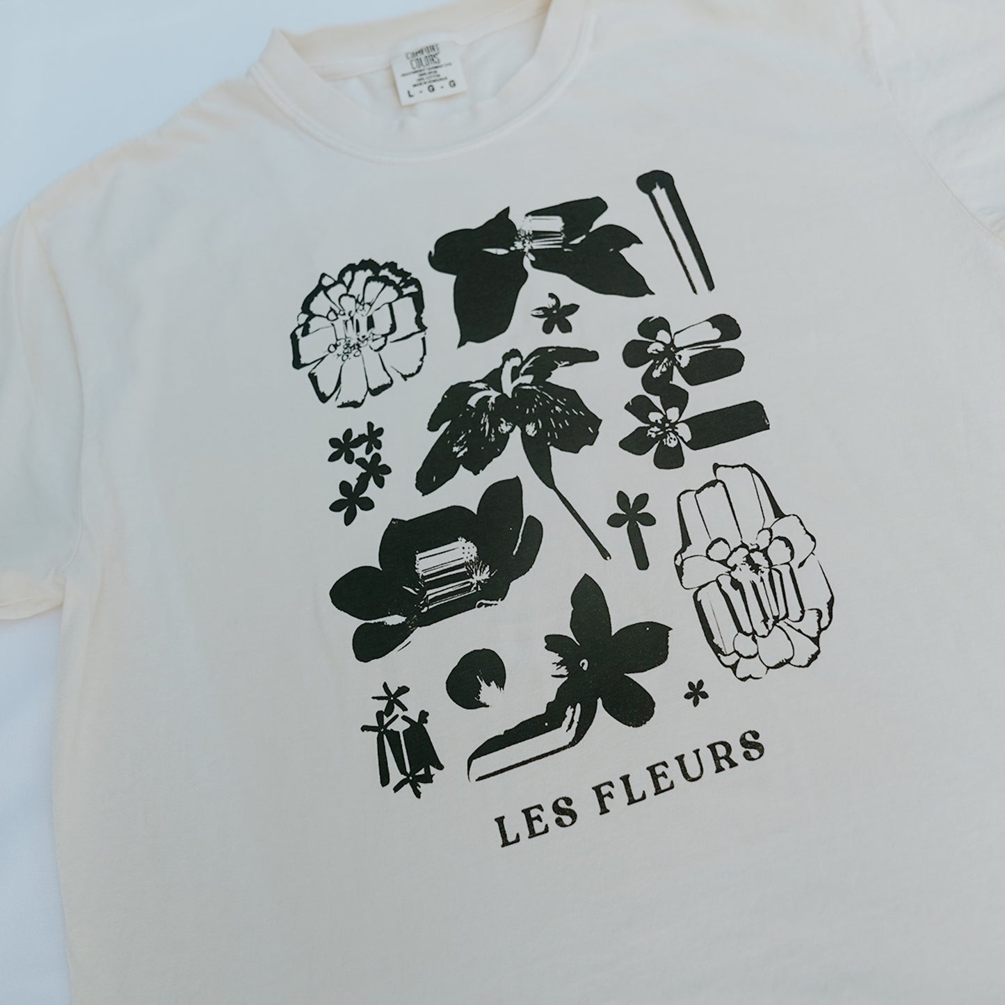 Les Fleurs Tee (Ivory)