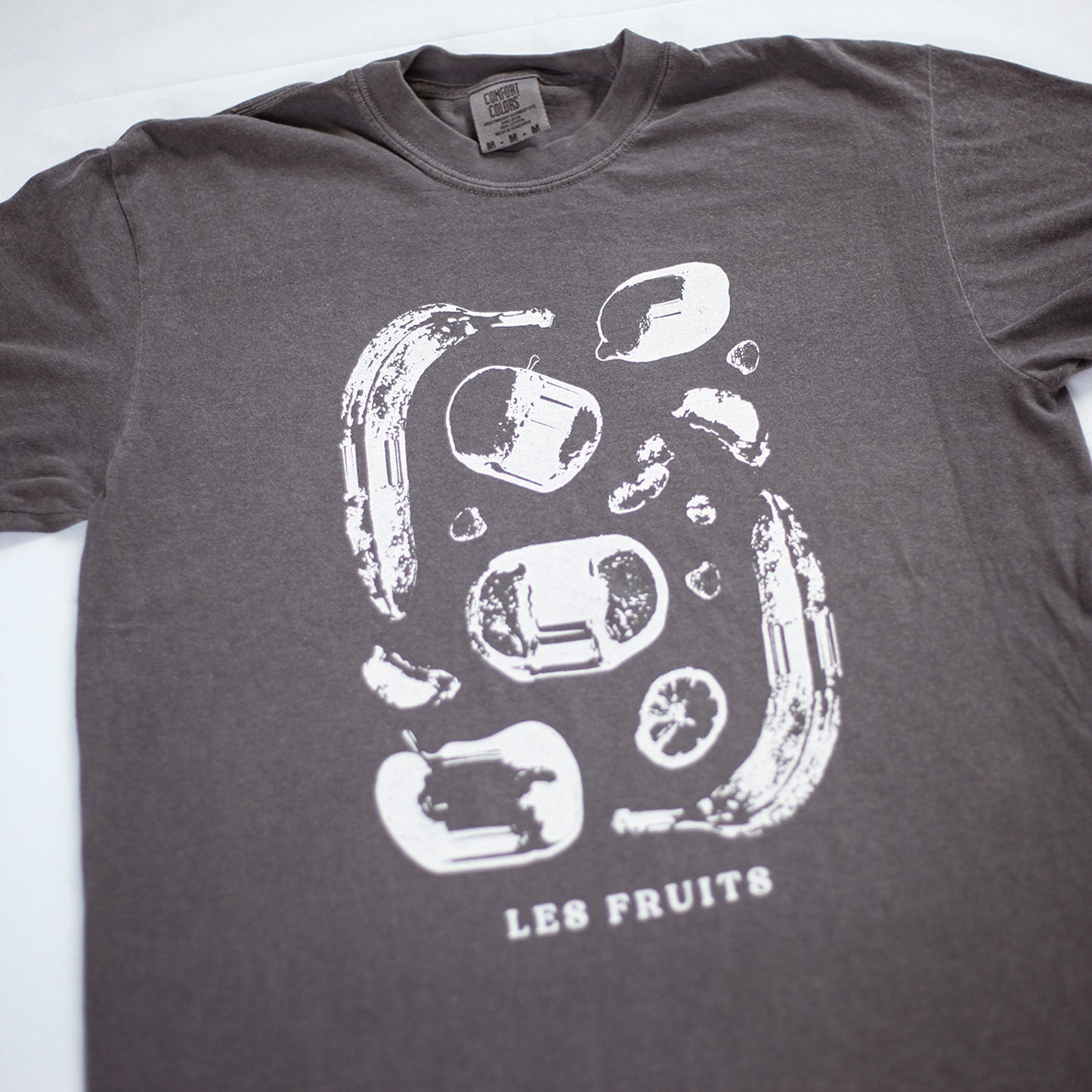 Les Fruits Tee (Pepper)