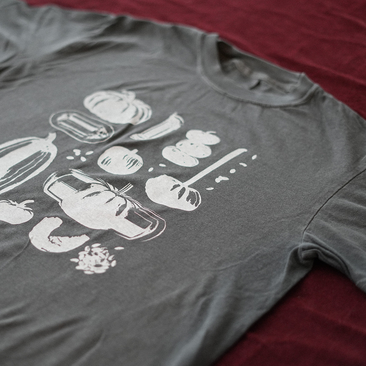 Pumpkin Tee (Pepper)