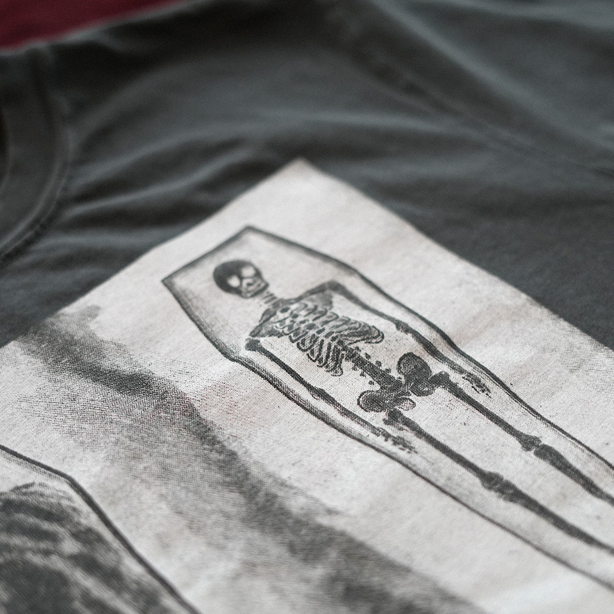 Skeleton Tee (Pepper)