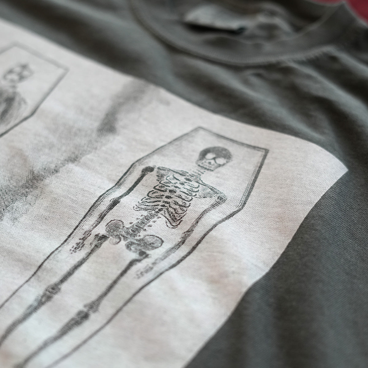 Skeleton Tee Cropped (Pepper)