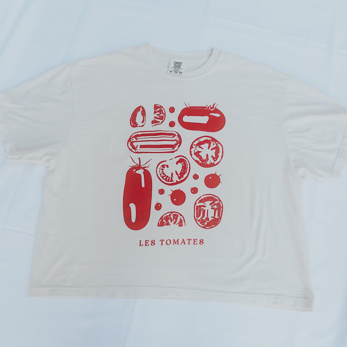 Les Tomates Tee Cropped (Ivory)