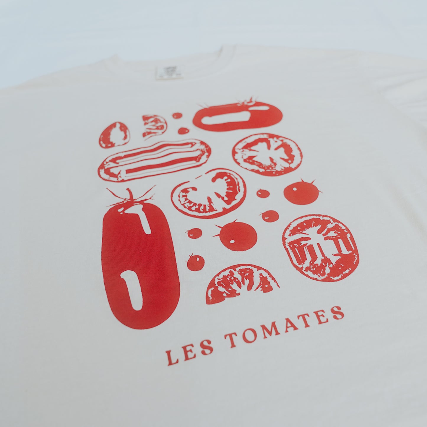 Les Tomates Tee Cropped (Ivory)