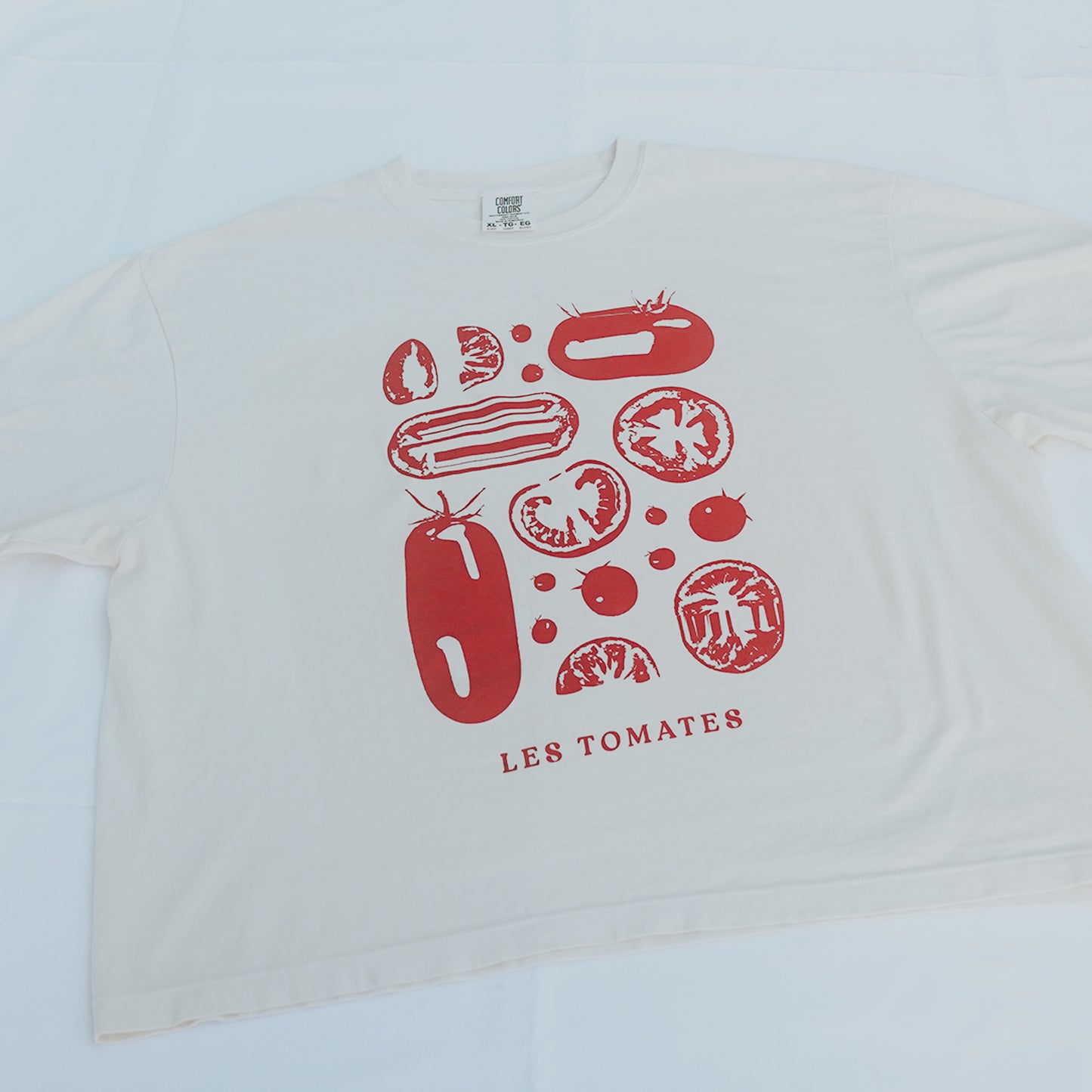 Les Tomates Tee Cropped (Ivory)